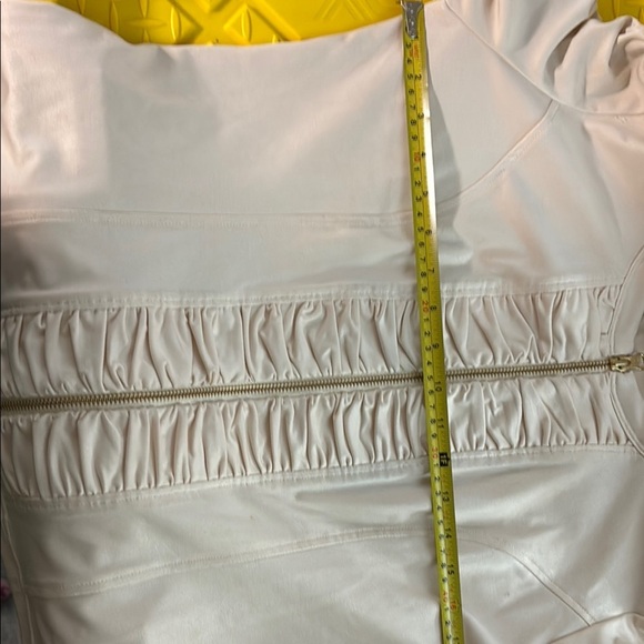 Ruched bone white liquid leather Clara sun woo jacket - Picture 10 of 11